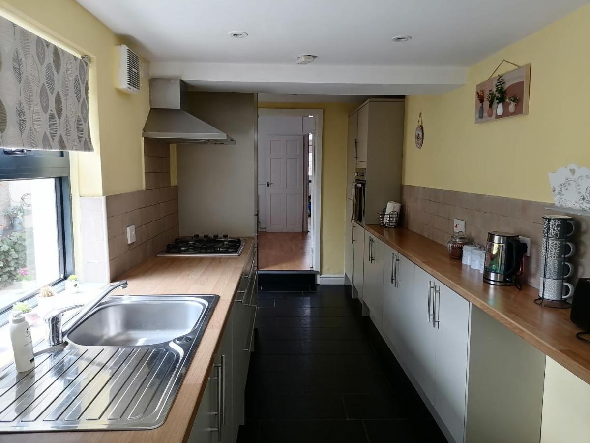 Tynant House- Modern 3 Bed House- City Centre And Free Parking 卡迪夫 外观 照片